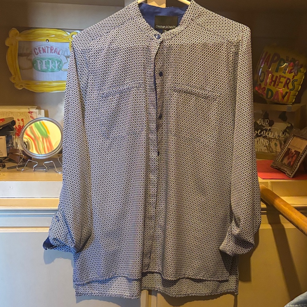 Dynamite Navy and White Geometric Top